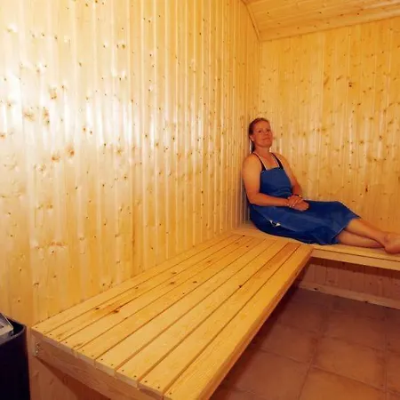 Sildestrup Sleeps 18 Pool Wifi * Bøtø By