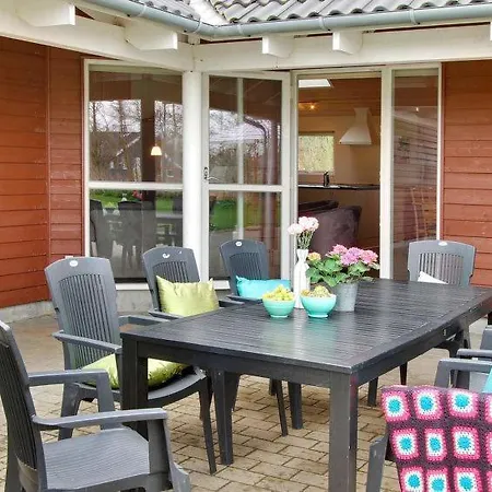 Ferienhaus Sildestrup Sleeps 18 Pool Wifi Bøtø By